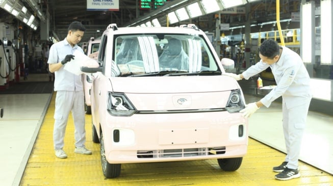 Mobil Listrik Seres E1 Mulai Diproduksi dalam area Dalam Negeri